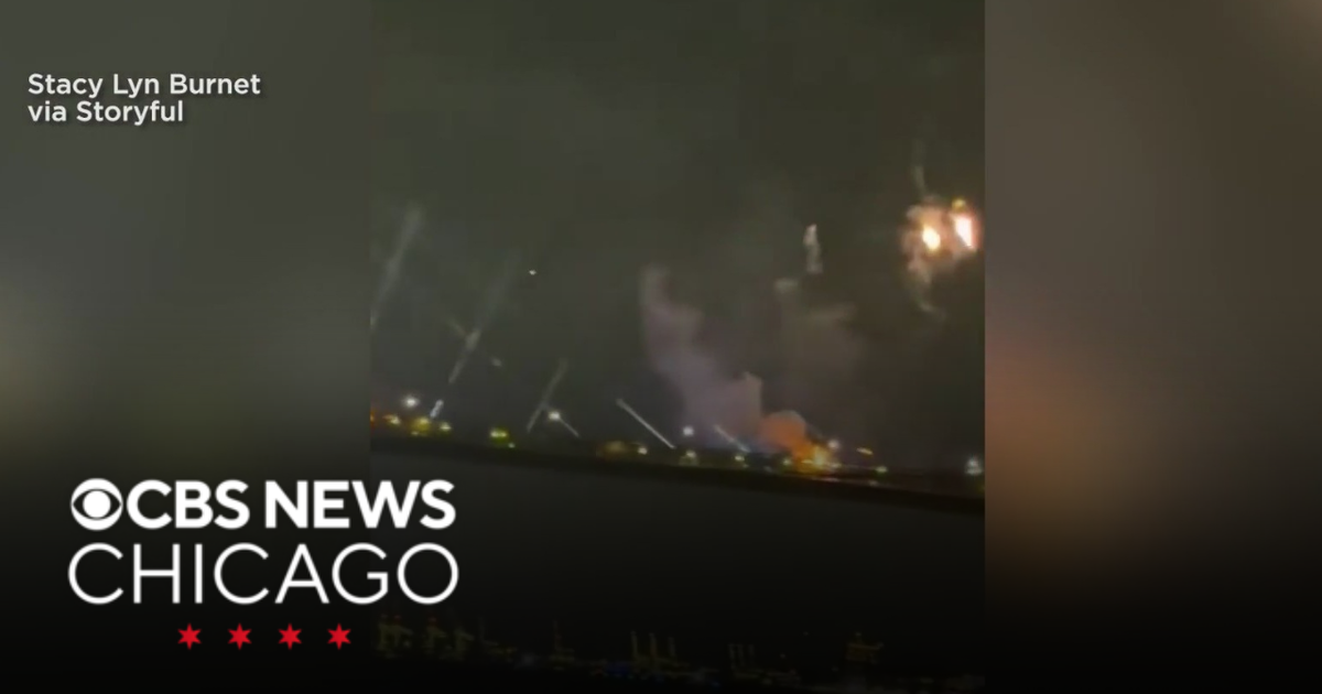 Fire breaks out on Brooklyn Bridge during Macy’s July 4th fireworks show