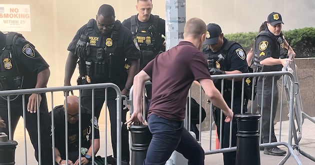 Anti-ICE rioter taken into custody following explosion at NYC Federal Plaza – Deseret News