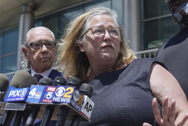 Former Queens Defenders Executive Director Lori Zeno outside the Queens courthouse in 2020.