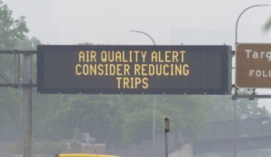 Heavy smoke from several large wildfires blazing in Canada and Minnesota