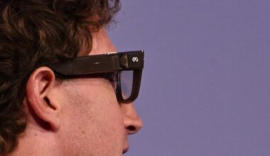 Smart glasses to be banned in New York courts
