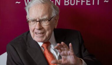 Ticker: Buffett rebuffs Gates; New York blocks data centers 