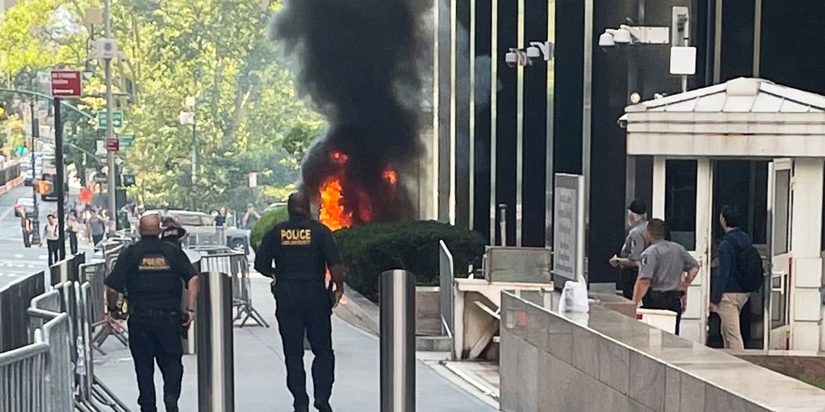 Army veteran with ‘ICE Off Our Streets’ sign sets fire and opens pellet gun attack outside Manhattan immigration court, injuring three: authorities
