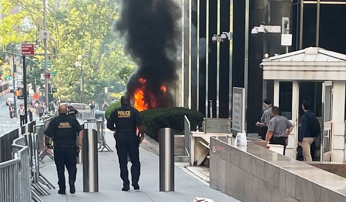 Arson charge lodged against ex-Army soldier in fiery attack on Manhattan federal building
