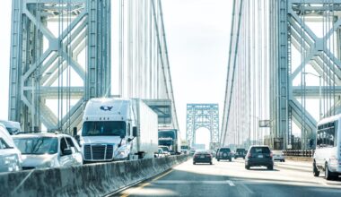 NYC driver wins $10.5M settlement after brain injuries from George Washington Bridge debris