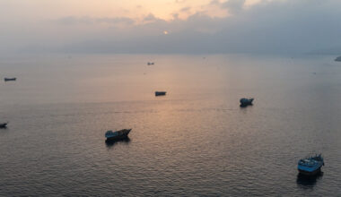 Shippers Face Deepening Dilemma as U.S. and Iran Vie for Control of the Strait