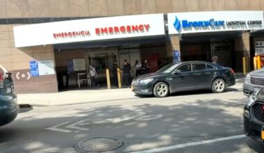 Prisoner escapes custody while at Bronx hospital, NYPD says – NBC New York