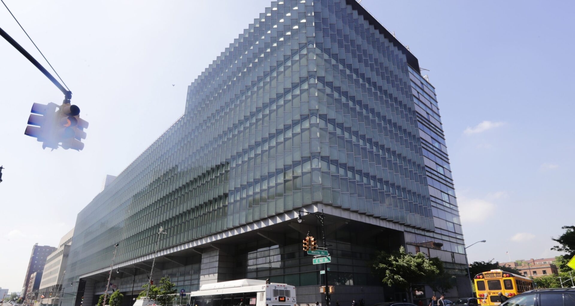 NYC man dies in city custody at Bronx courthouse