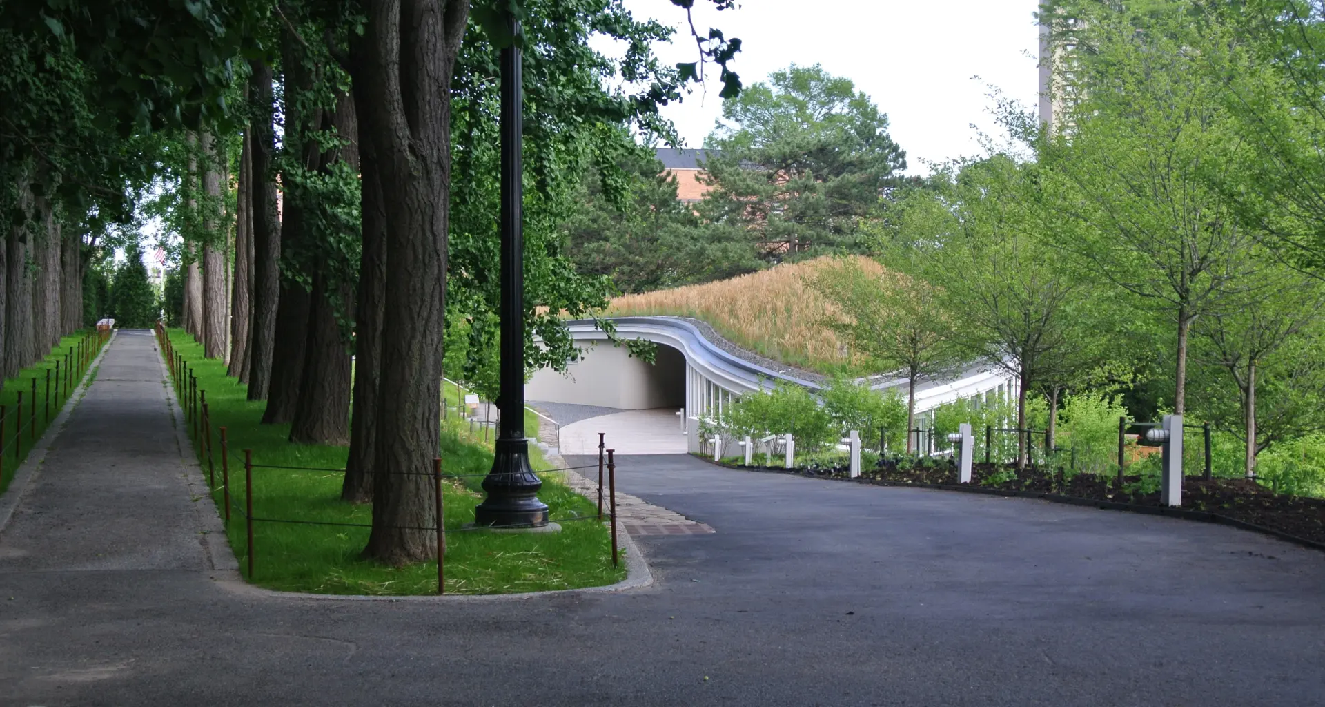 Brooklyn Botanic Garden Visitors Center