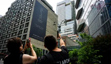 Manhattan high-rise at risk of collapse after columns buckle