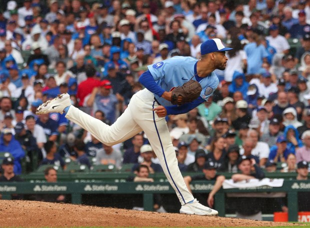 Cubs reliever Antoine Kelly delivers against the Yankees in the top of the eighth inning Friday, July 31, 2026, at Wrigley Field. (Stacey Wescott/Chicago Tribune)