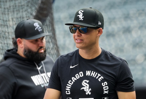 White Sox manager Will Venable watches batting practice before a game against the Yankees at Rate Field on July 28, 2026, in Chicago. (John J. Kim/Chicago Tribune)