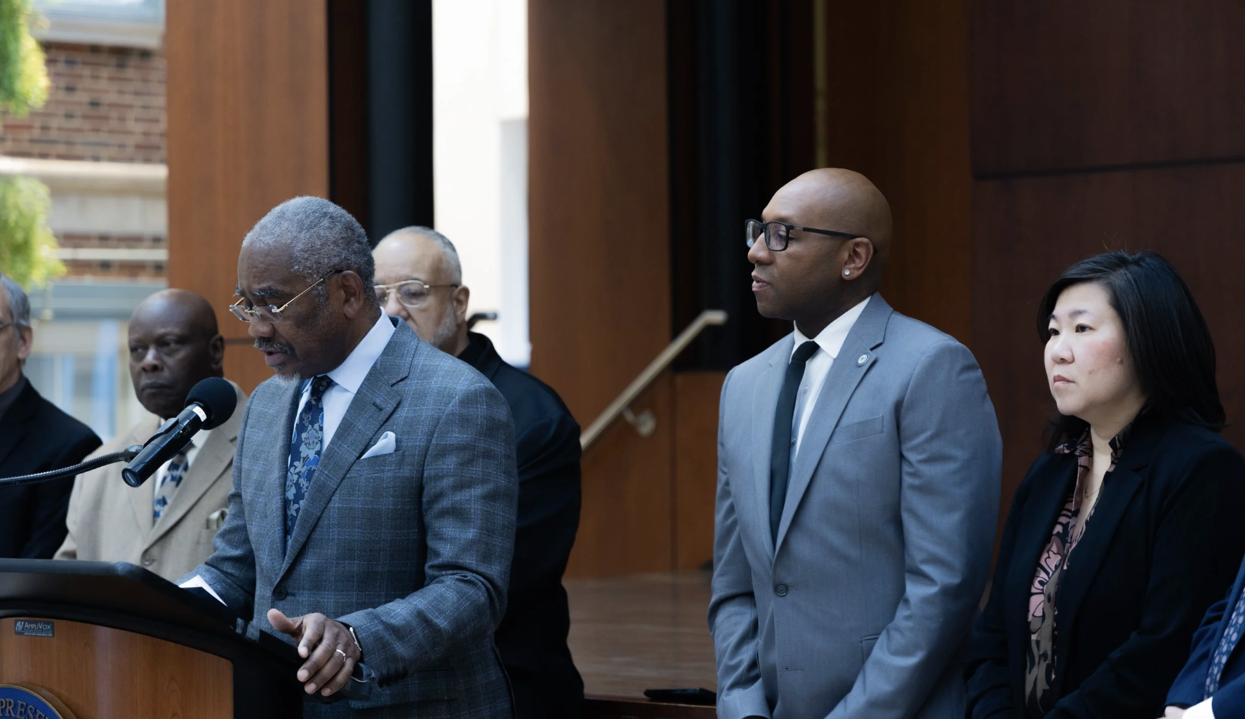 Queens reps call on Con Ed to reimburse SEQ customers after outage — Queens Daily Eagle