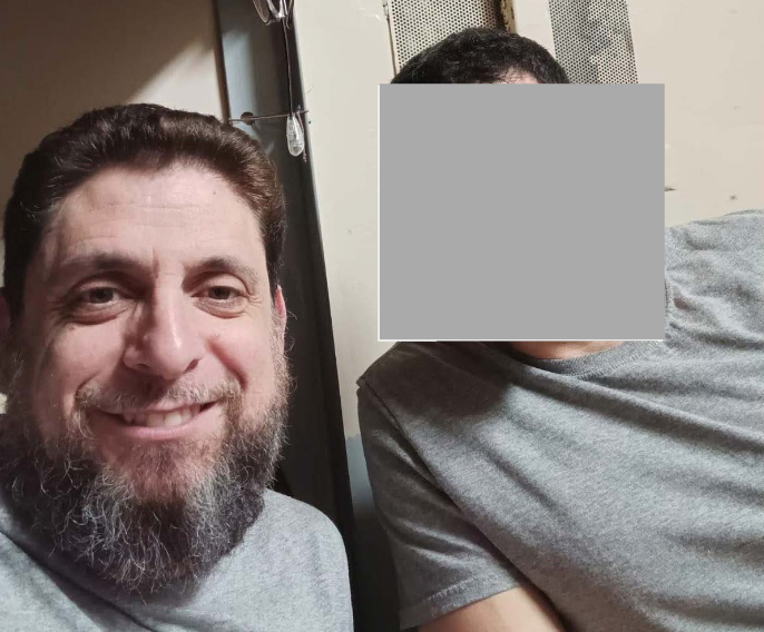 Fraudster shared cell phone in MDC Brooklyn, posed in selfie with sex trafficker Oren Alexander: feds
