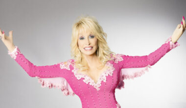 Dolly Musical Will Open on Broadway in 2027