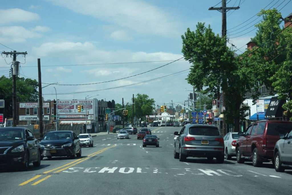 East Tremont Avenue and Bruckner Boulevard, Throggs Neck, Bronx