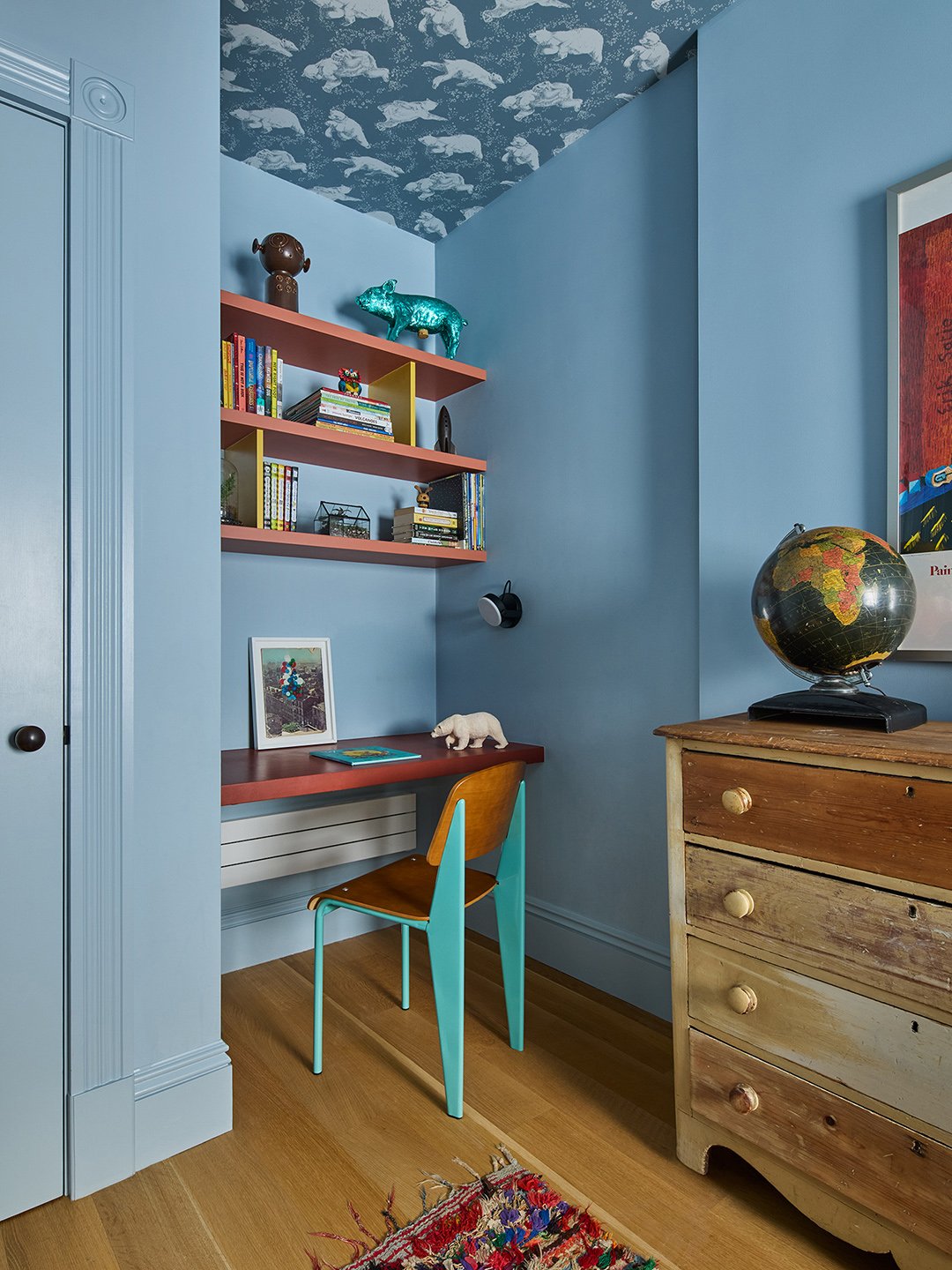 blue desk nook in room