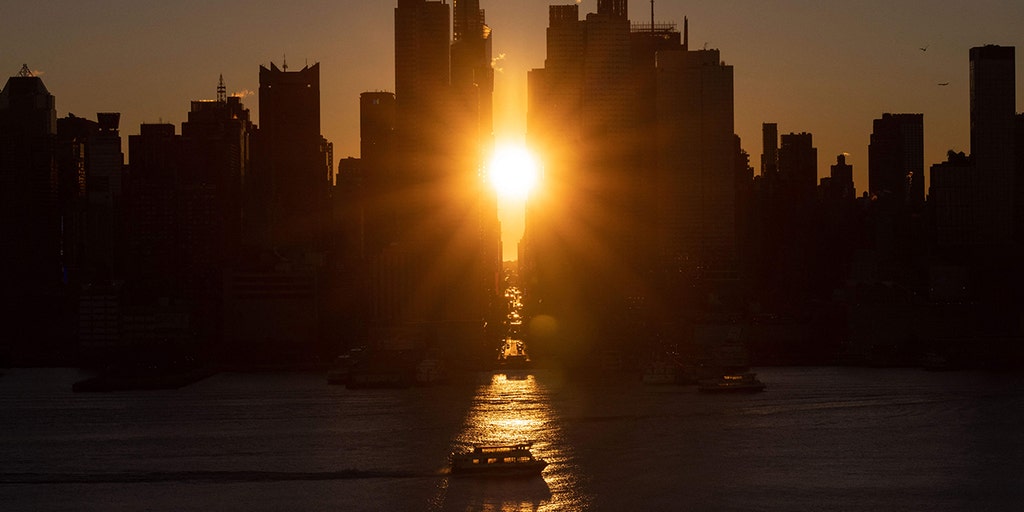 Manhattanhenge Forecast: A Weekend Sun Show in NYC
