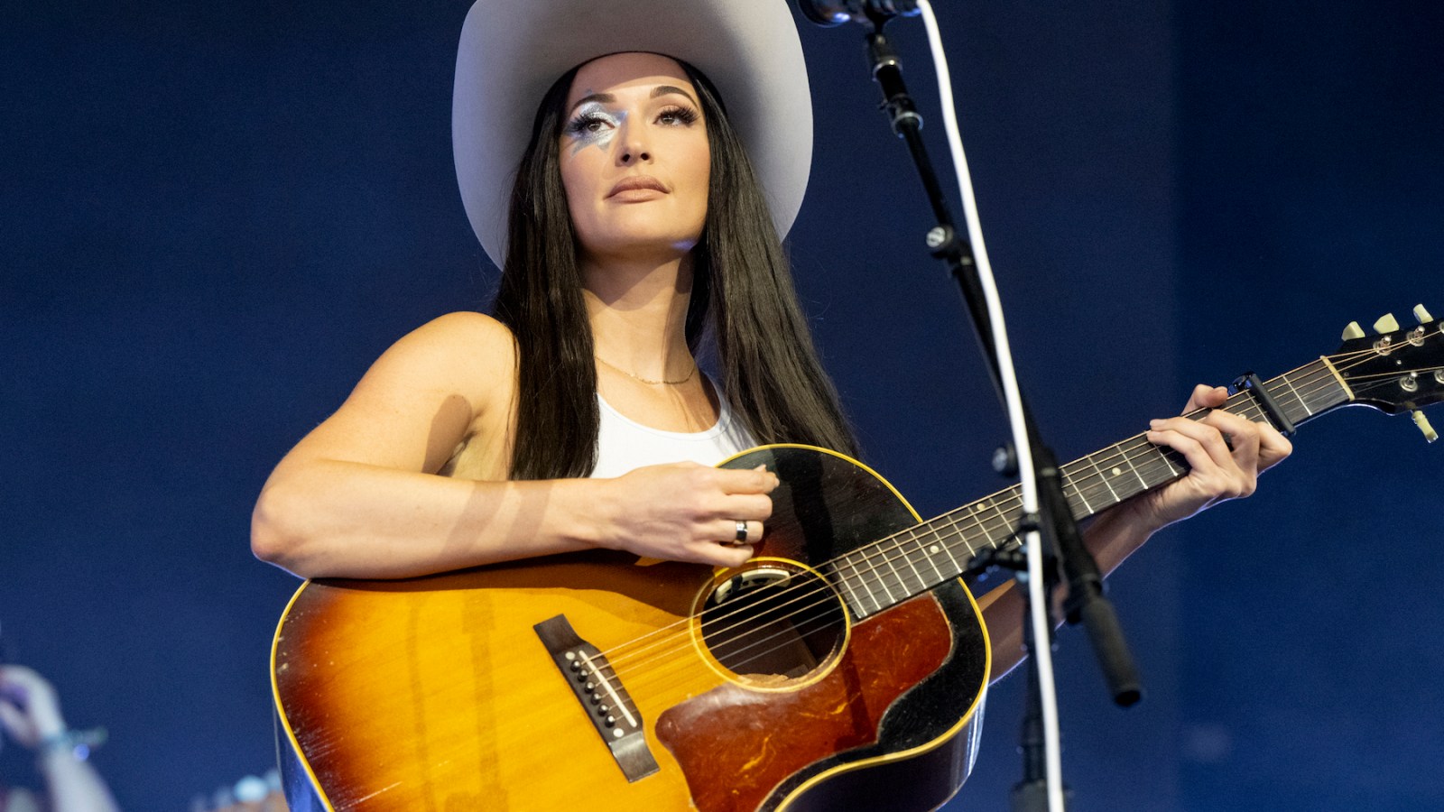 Kacey Musgraves Strikes Three Shows Off of Her Middle of Nowhere Tour