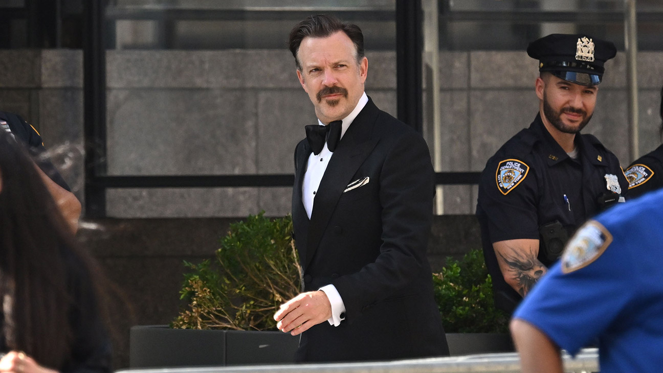 Jason Sudeikis arrives at Madison Square Garden on July 3, 2026 in New York City. According to reports, several permits have been filed with New York City around the venue. There have been unconfirmed reports that Taylor Swift and Travis Kelce will be celebrating their wedding in the area.