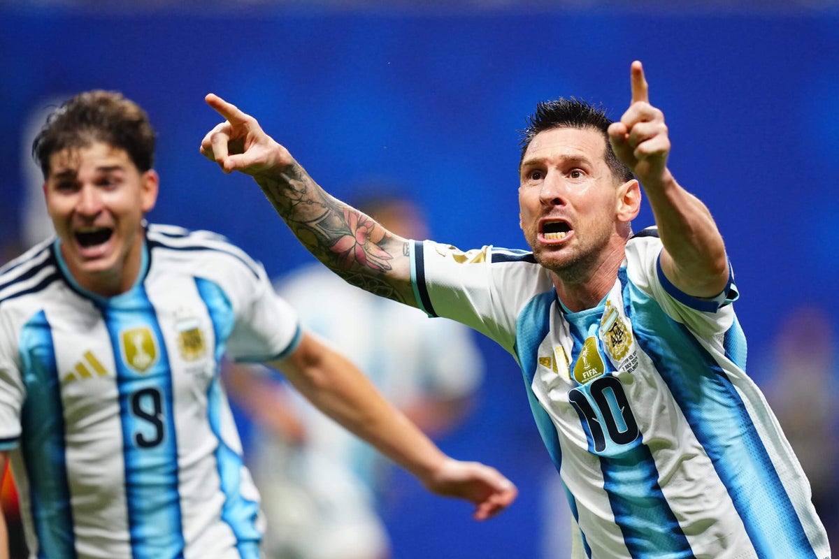 Lionel Messi inspires Argentina to all-time great World Cup comeback against Egypt
