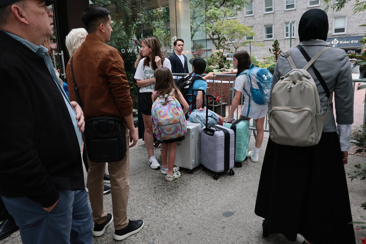NYC high-rise ‘collapse zone’ leaves guests and locals scrambling for hotel rooms as street closures continue