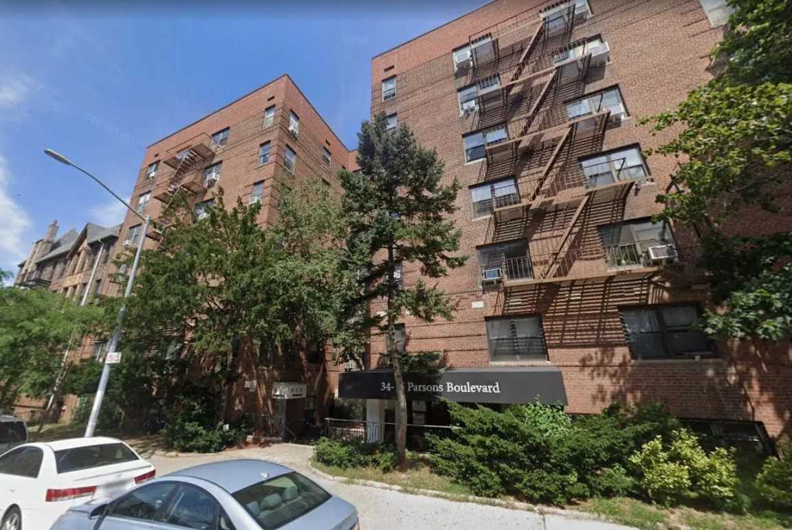 Class action lawsuit against notorious landlord A&E Real Estate alleges it illegally overcharged Queens tenants by $5 million – QNS