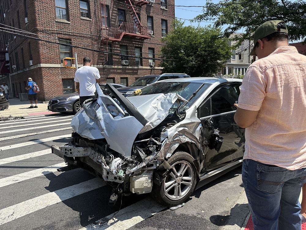 Norwood: At least One Injured in Car Crash at Decatur Ave & E 207th Street