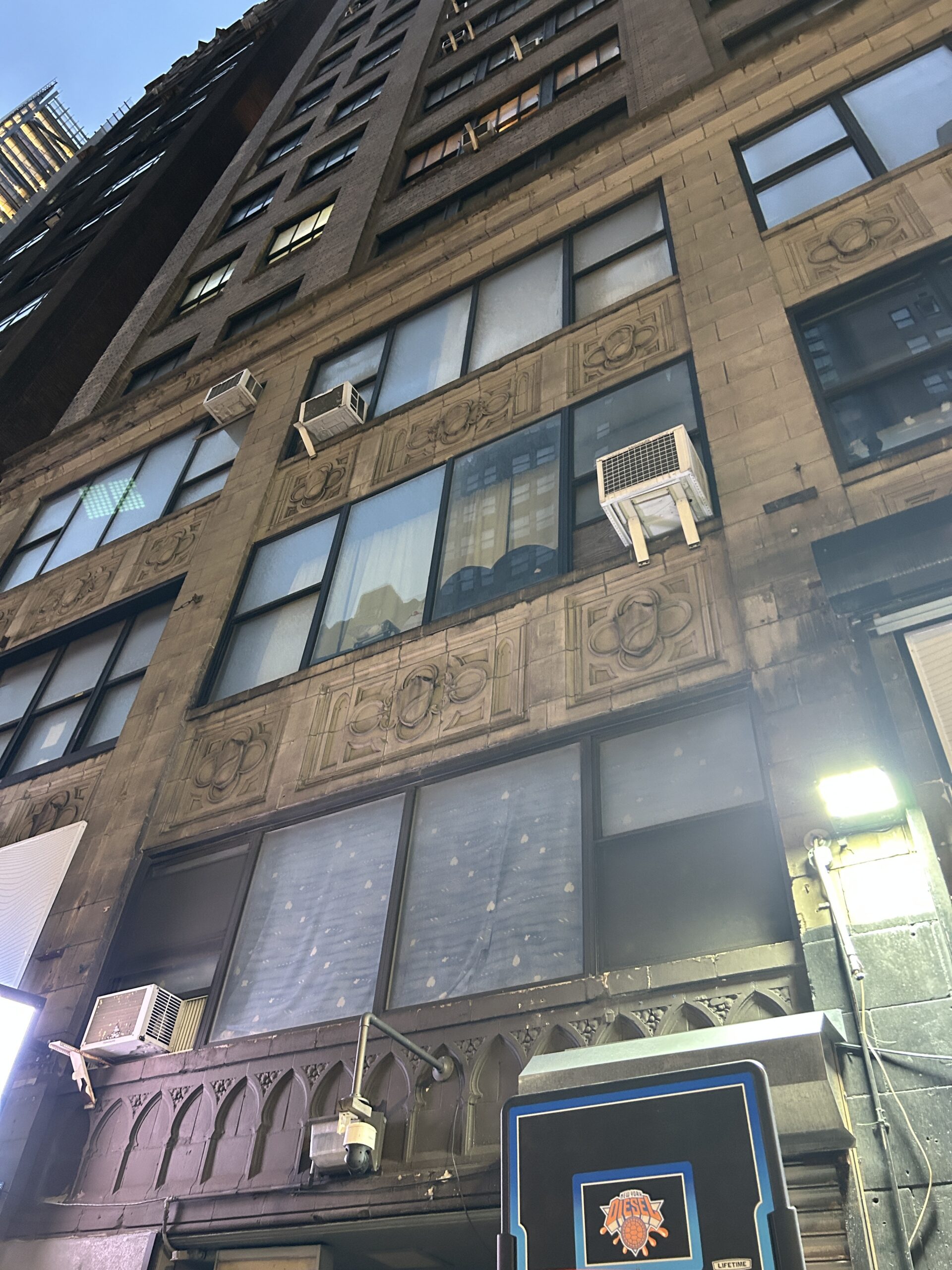 584 Eighth Ave