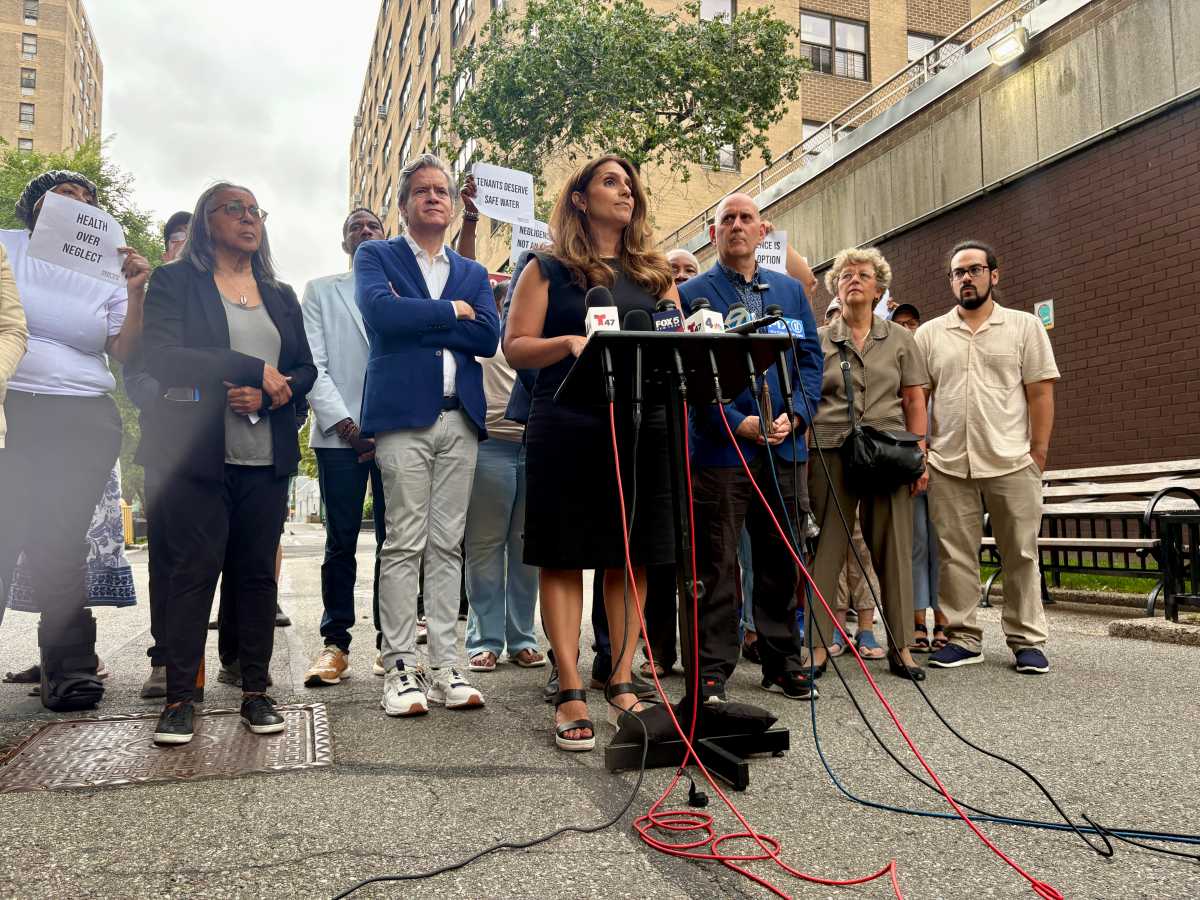 East Village tenants fearing Legionnaires’ disease exposure are frustrated after going two months without showers