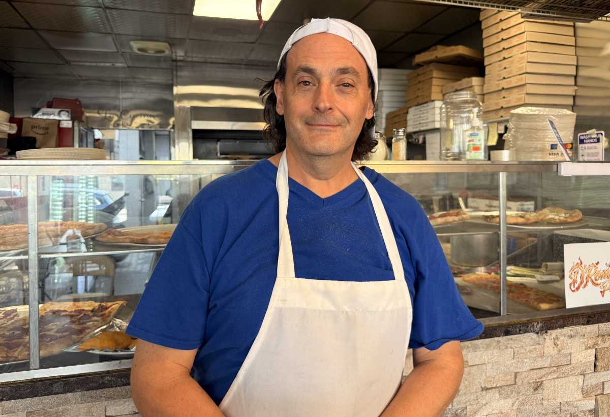 At D’Romanos Pizza, no one leaves hungry – Bronx Times