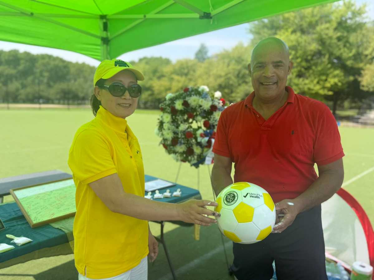 Pitching in at the park: Goal 2 Goal kicks off summer-long volunteer beautification initiative at Flushing Meadows Corona Park – QNS