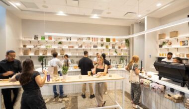 The Granola Bar lets you brunch, lunch and munch on tasty healthy courses in Manhattan