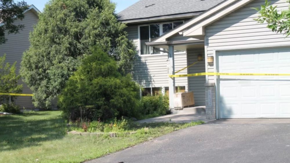One Firefighter Injured in Brooklyn Park House Fire