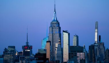 Manhattan high-rise evacuation underway after structural beams buckle during renovation