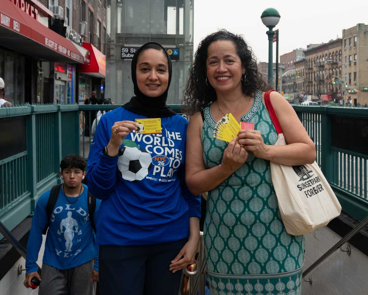 World Cup-themed ‘Know Your Rights’ campaign brings immigration resources to Sunset Park • Brooklyn Paper