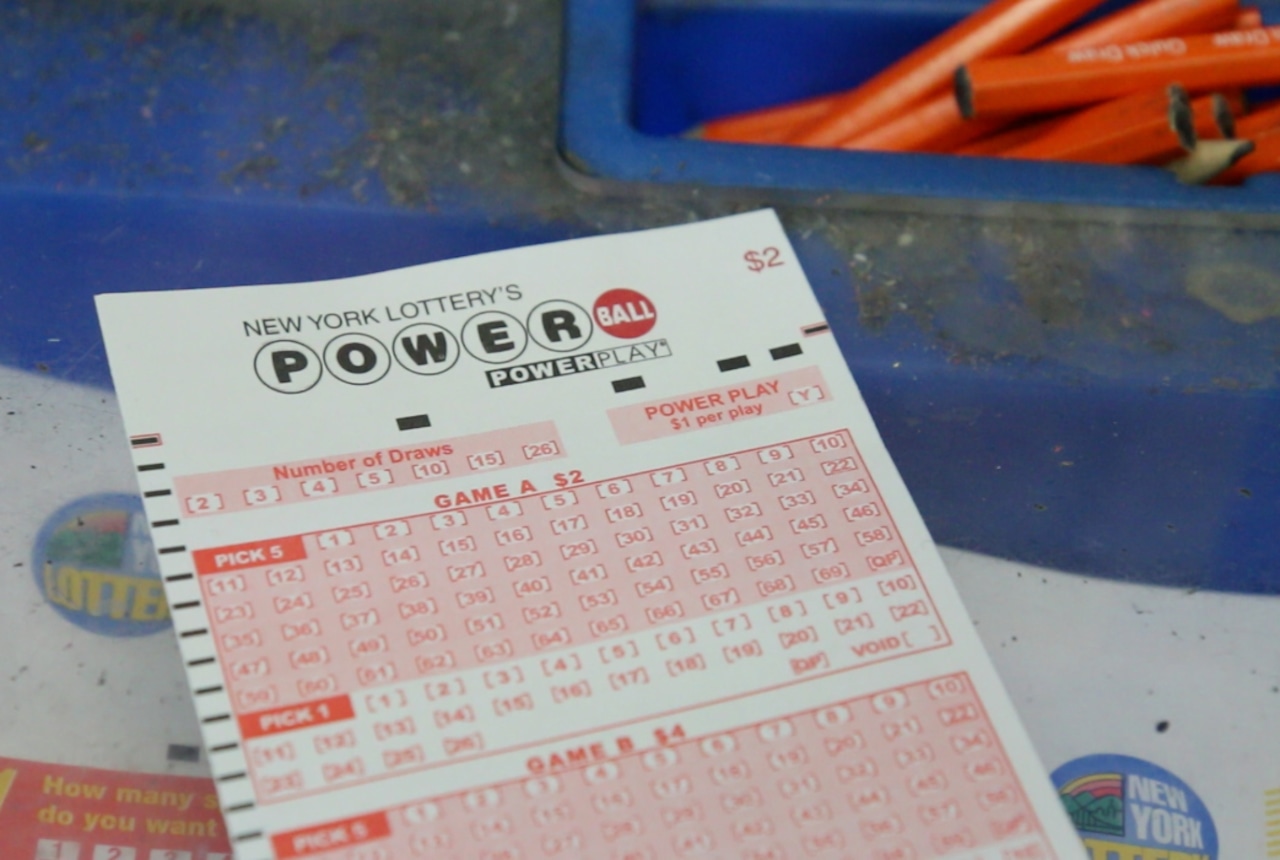 Powerball tickets worth $50K sold in Queens, Orange County