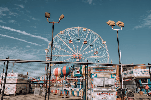 Image of maimonides park ferris wheel at coney island in the summer