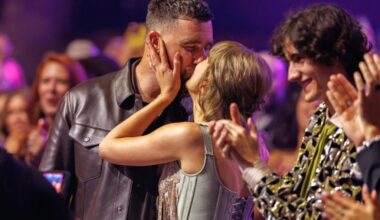 Taylor Swift & Travis Kelce Married in New York City Wedding