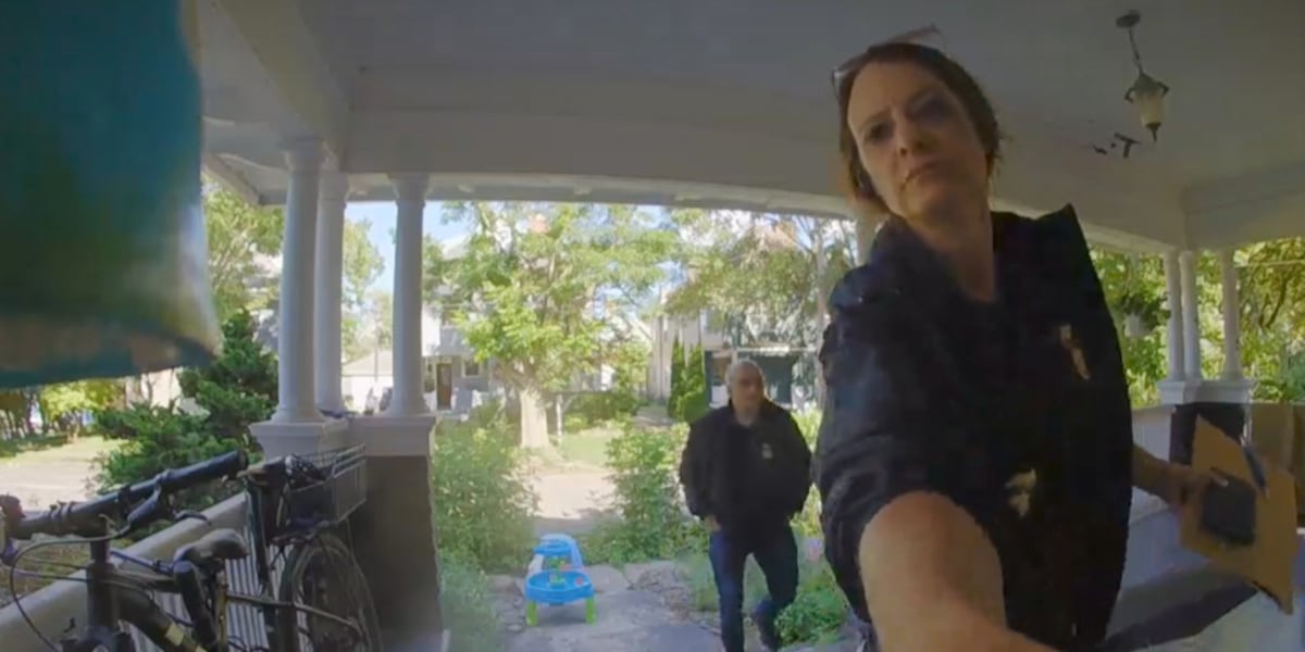Another New York resident says he was warned by officers after criticizing ICE