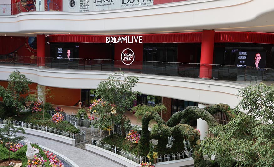 Dream Live Performing Arts Center at American Dream