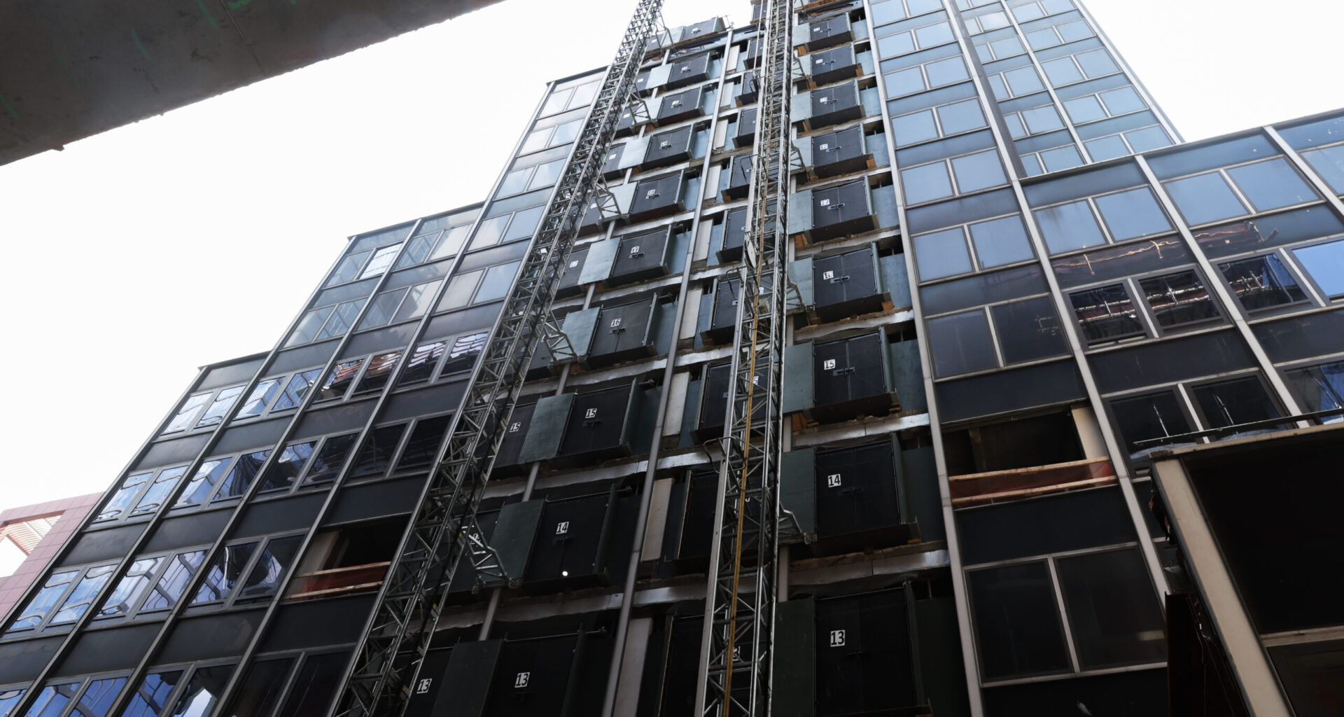 Midtown Manhattan Buildings Evacuated After Collapse Warning