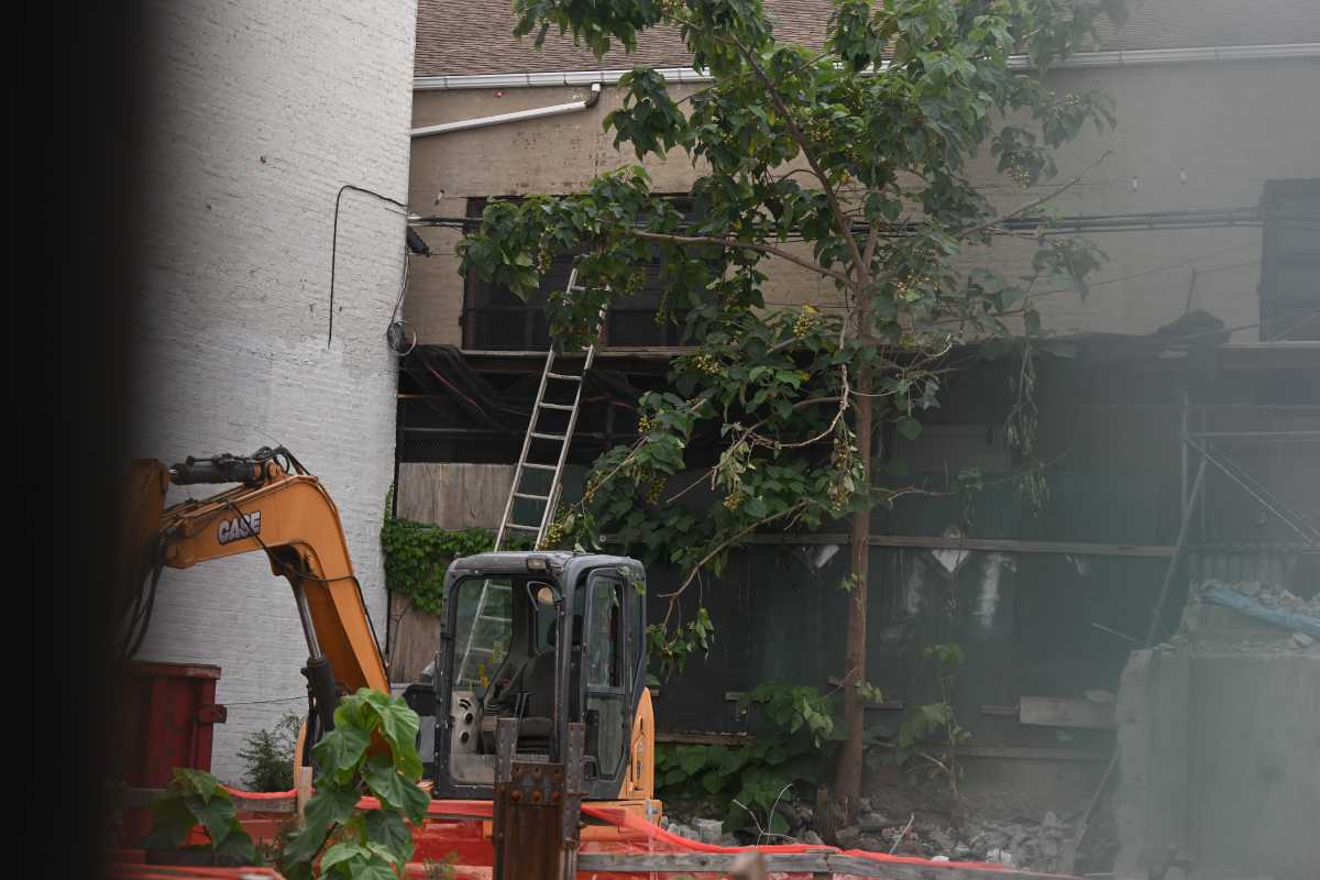 Wall collapses during Sunset Park demolition project, damaging community center next door • Brooklyn Paper
