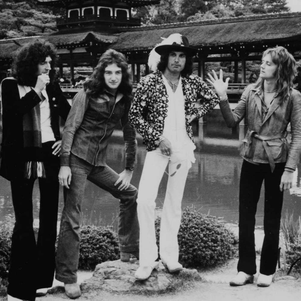 QUEEN approved website pic – queen website
