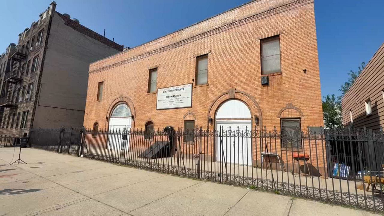 Iglesia Bautista El Mesías, Inc. Church
