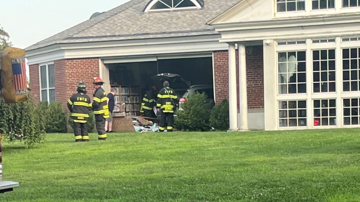 SUV slams into empty elementary school on Long Island – NBC New York