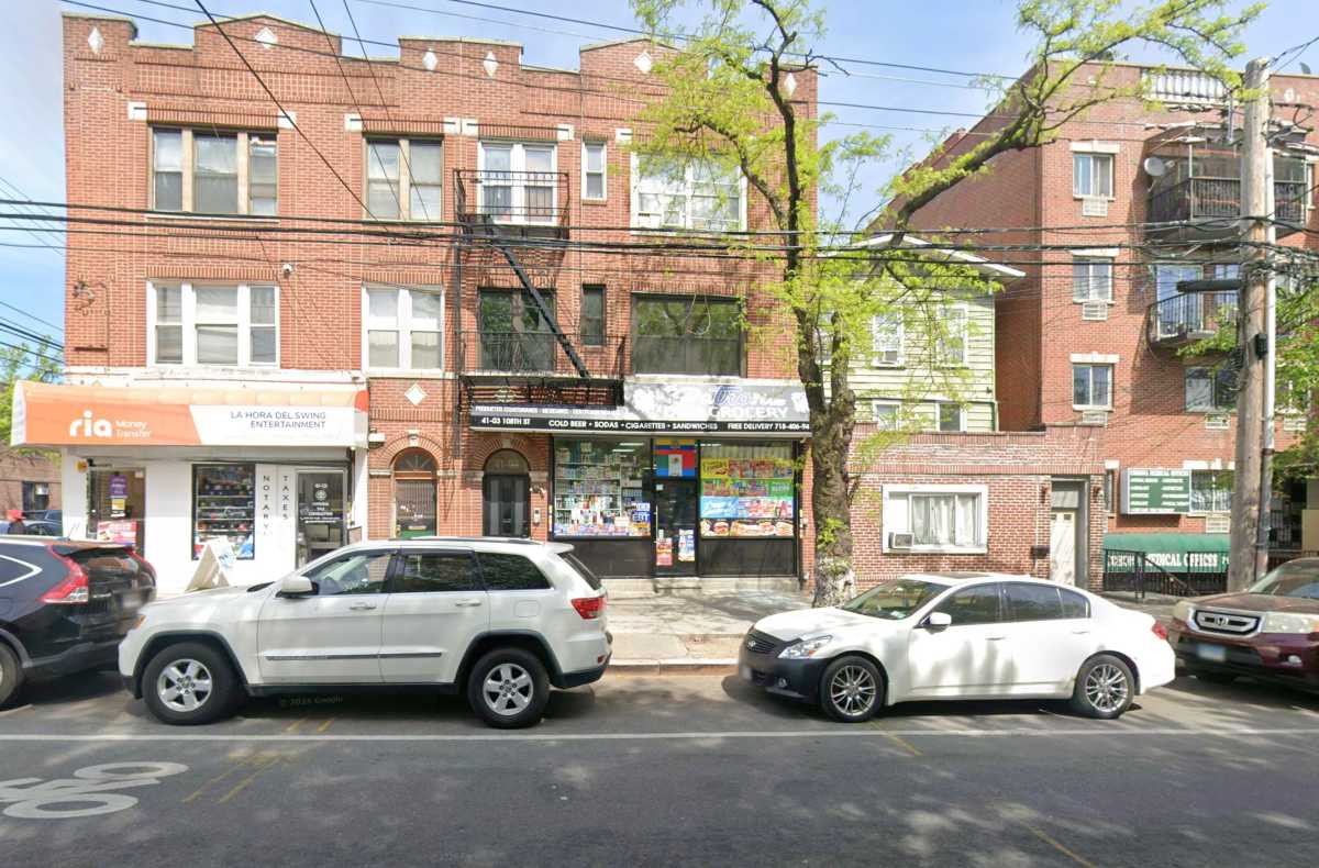 store in queens where deli worker was stabbed by beer thieves