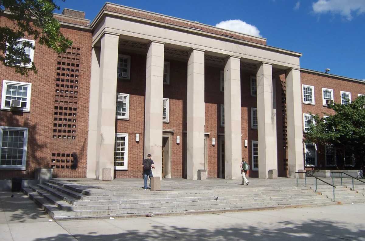 BP Richards launches donation drive at Queens Borough Hall to support Venezuela following devastating earthquakes – QNS