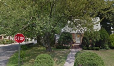 Teens arrested for stealing SUV, crashing it into Staten Island house