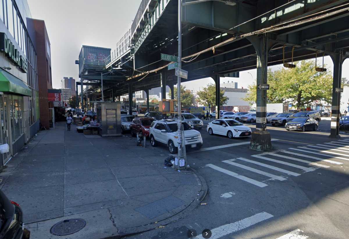 Cops search for two suspects in anti-LGBTQ attack in the Bronx